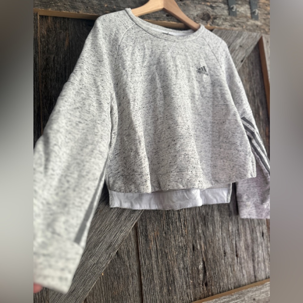 *sold* Adidas Cropped Sweater - Picture 3 of 6
